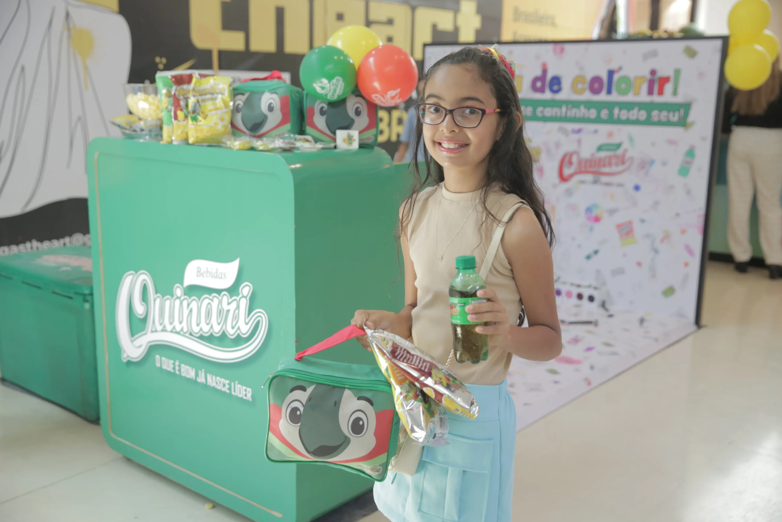 Bebidas Quinarí e Kinaritos celebram o Dia das Crianças com ação especial no shopping
