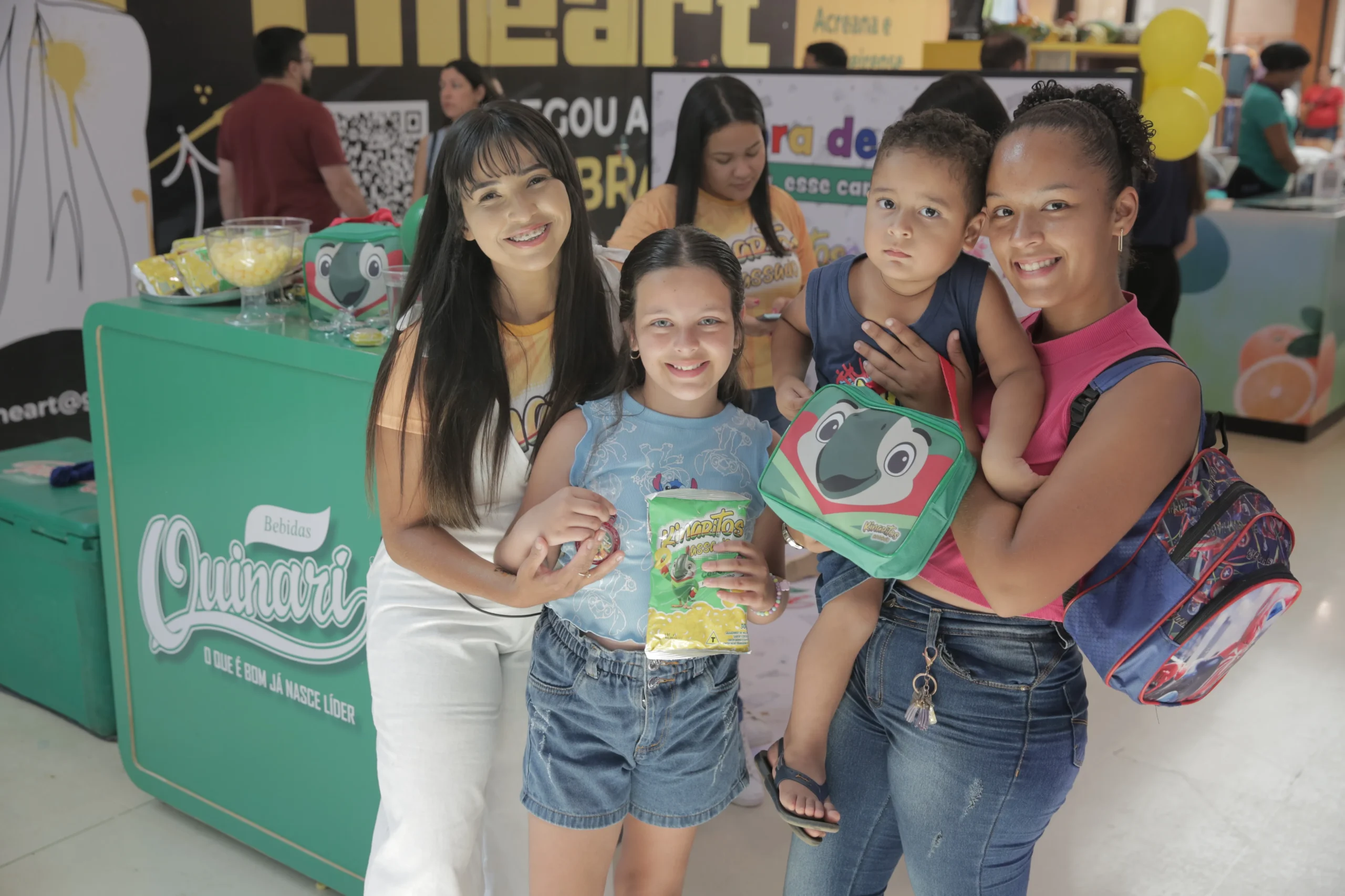 Bebidas Quinarí e Kinaritos celebram o Dia das Crianças com ação especial no shopping