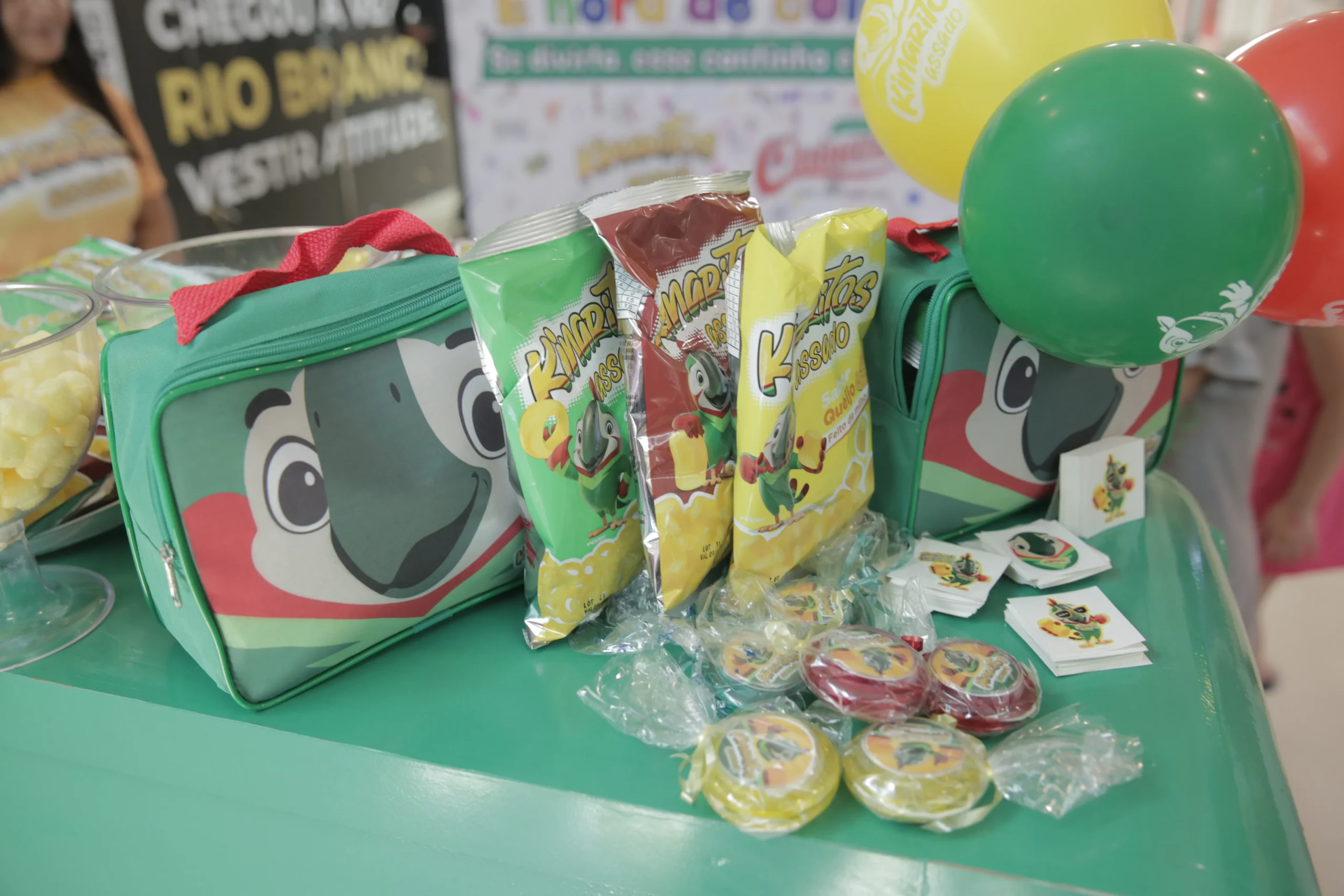 Bebidas Quinarí e Kinaritos celebram o Dia das Crianças com ação especial no shopping